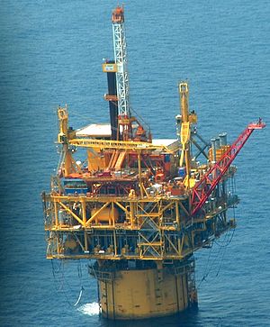 Blog-20130906-Technip-Fig1-Devil-s-Tower-Spar-Platform-2004-Wikepedia